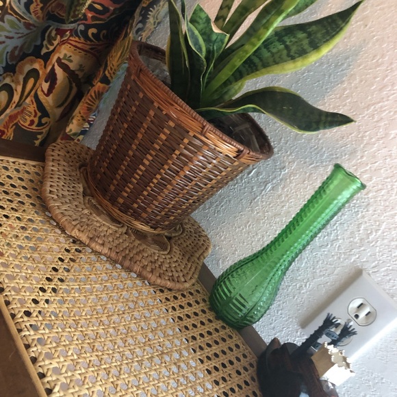 MCM Rare CFG Paneled Ribbed Emerald Green Vase - Picture 2 of 8